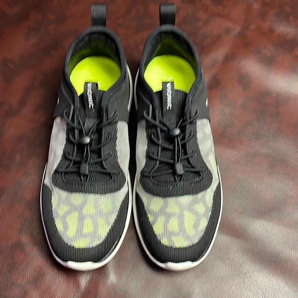 Vionic Amalia black neon yellow sneakers tennis shoes, size 6.5‎
